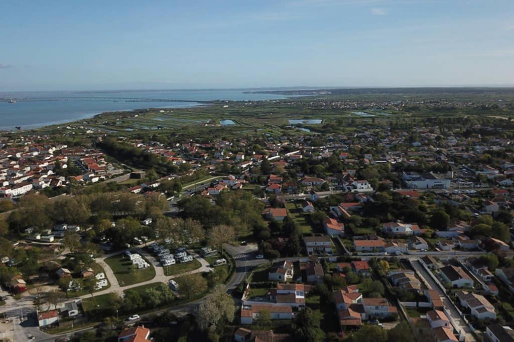 Les Amareyeurs - Ile D'Oleron - Maison Classee 3 Etoiles Avec Piscine - Clim - Velos Le Château-dʼOléron Exterior foto
